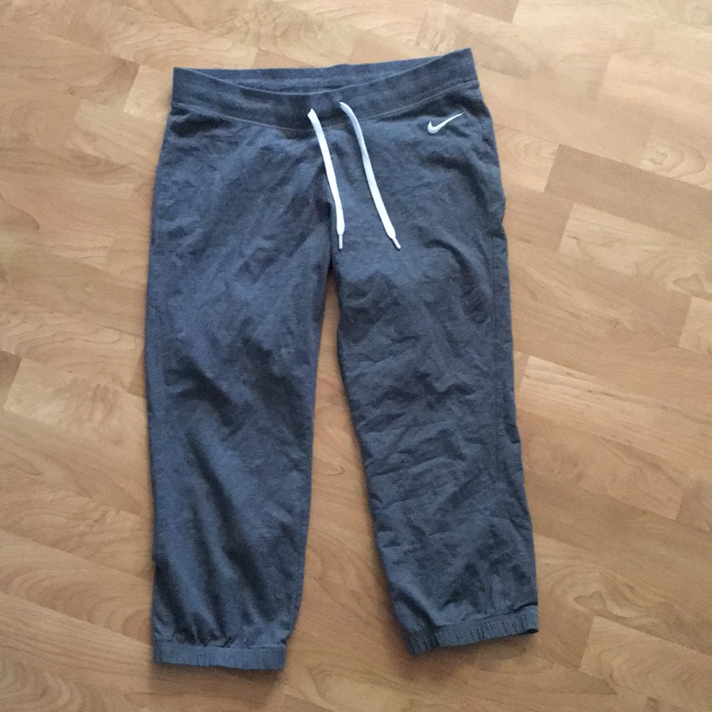 Nike Capri comfy pants